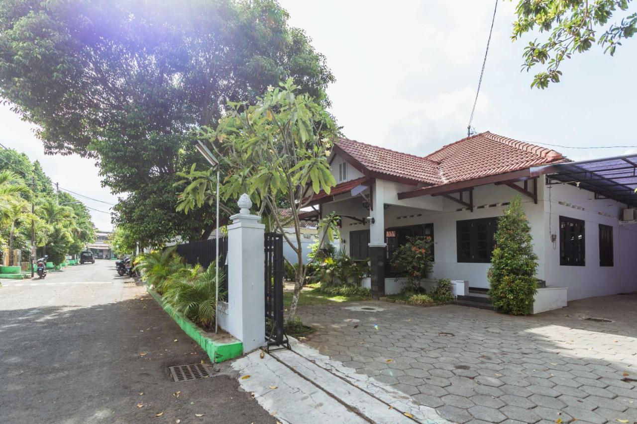 Apartament Ndalem Sarengat Jogyakarta Zewnętrze zdjęcie