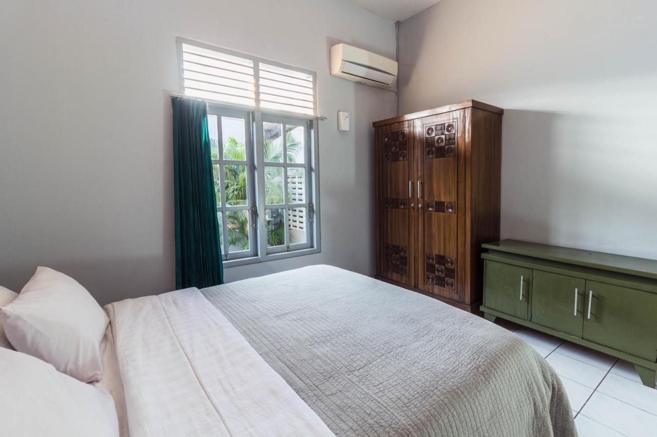 Apartament Ndalem Sarengat Jogyakarta Zewnętrze zdjęcie