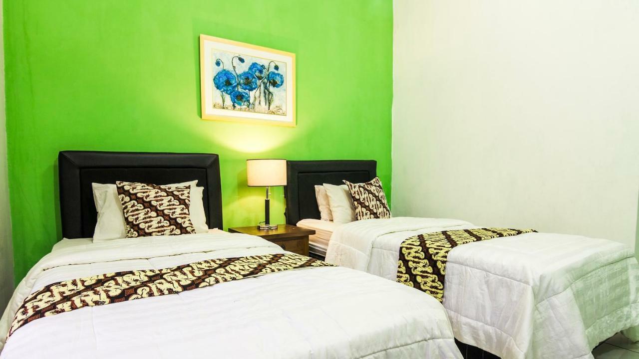 Apartament Ndalem Sarengat Jogyakarta Zewnętrze zdjęcie